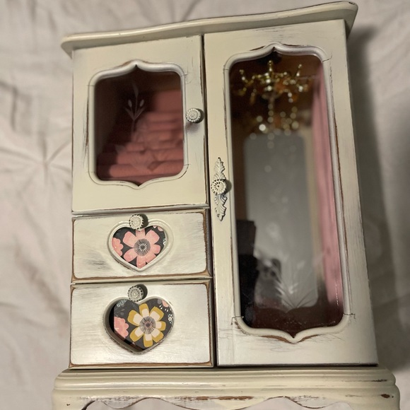 Jewelry Box - Picture 3 of 3
